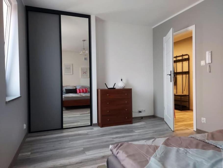 Uroczy Apartament W Scislym Centrum Gizycka 기지크코 외부 사진