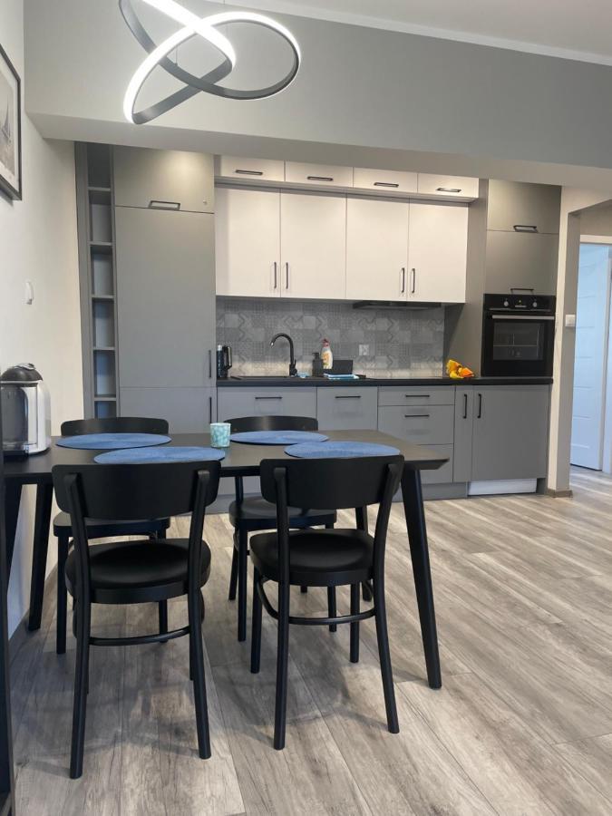 Uroczy Apartament W Scislym Centrum Gizycka 기지크코 외부 사진